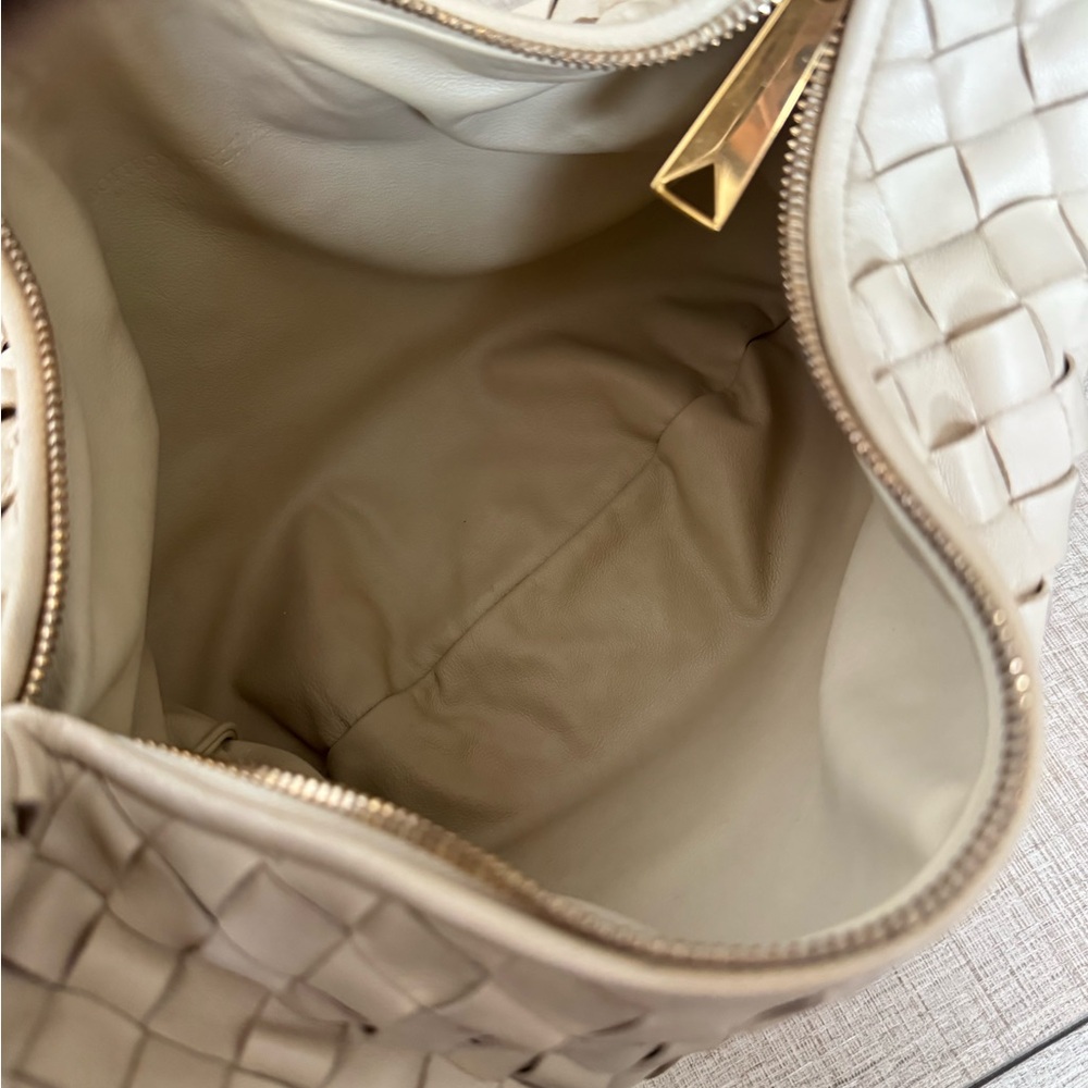 Bottega Veneta Jodie Teen Bag - Picture 8 of 13